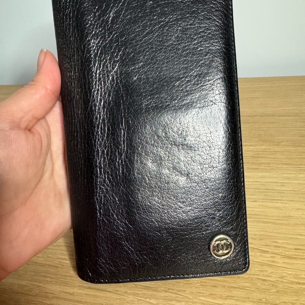 CHANEL Classic Black Leather Wallet - Picture 2 of 16